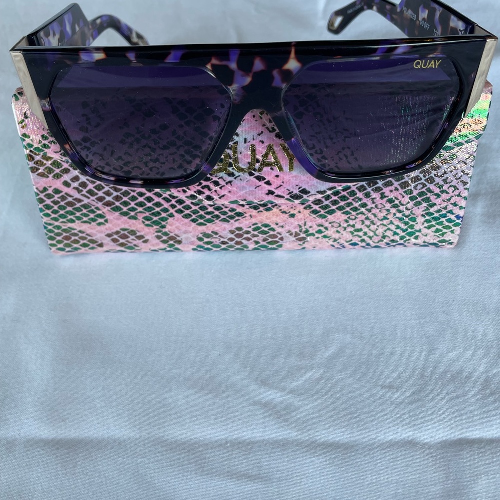 Quay sun glasses used couple times only.